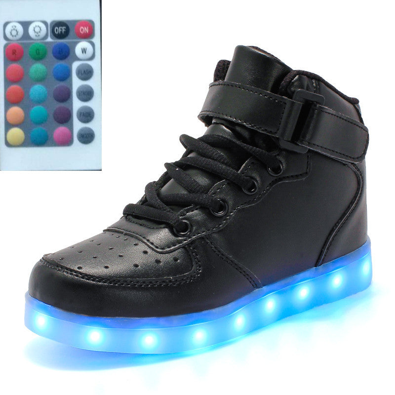 Haute-top Chaussures Lumineux à LED Télécommande Lumière Chaussures Carré Ghost Dance Lumière Chaussures Lumineux Chaussures de Course Hommes Et femmes Chaussures